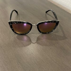 Quay My Girl Sunglasses